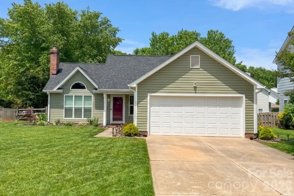 3930 Huntmeadow Drive Charlotte NC 28269