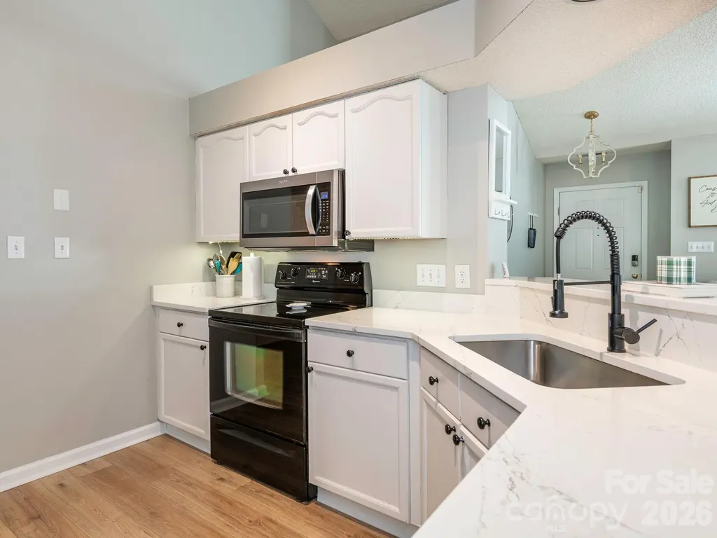 3930 Huntmeadow Drive Charlotte NC 28269