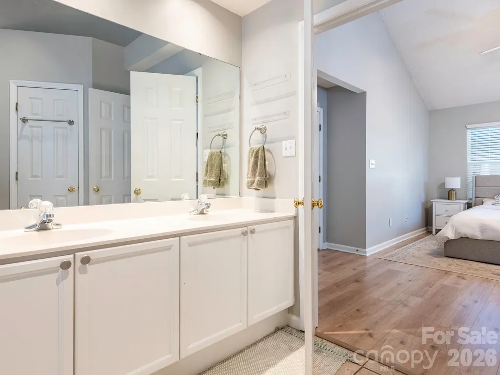 3930 Huntmeadow Drive Charlotte NC 28269