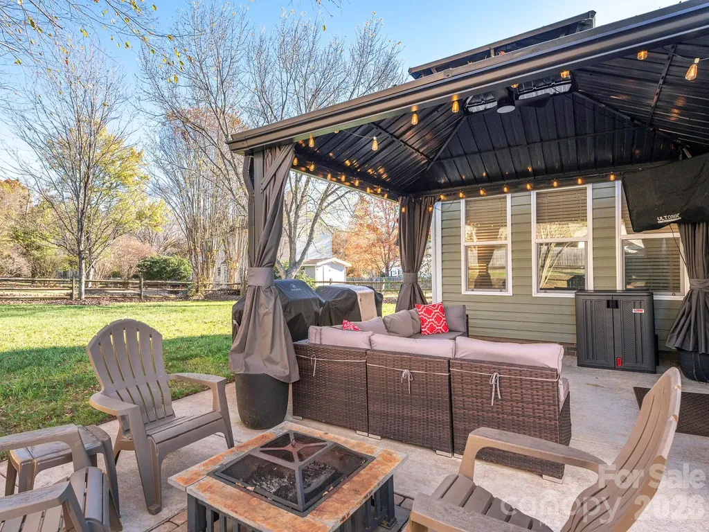 3930 Huntmeadow Drive Charlotte NC 28269