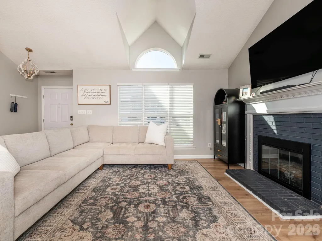 3930 Huntmeadow Drive Charlotte NC 28269
