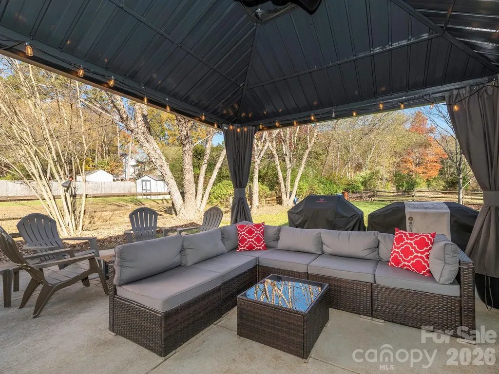 3930 Huntmeadow Drive Charlotte NC 28269