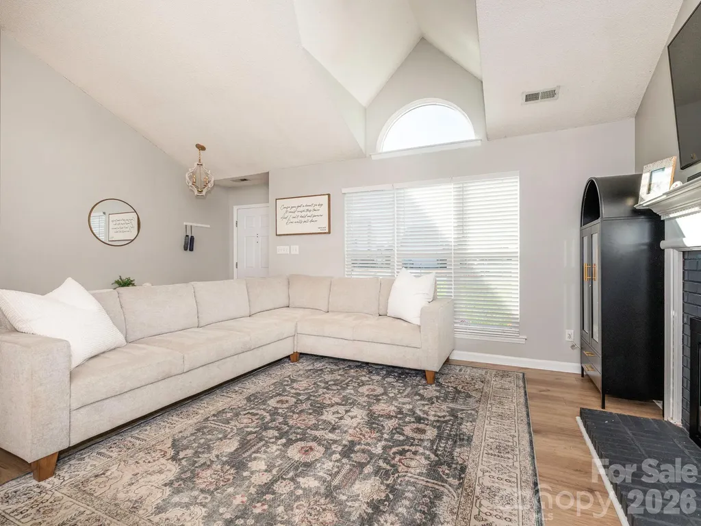 3930 Huntmeadow Drive Charlotte NC 28269