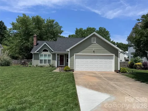 3930 Huntmeadow Drive Charlotte NC 28269