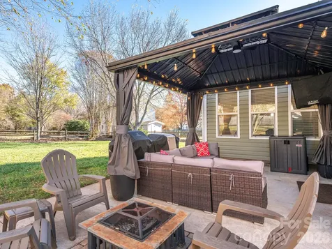 3930 Huntmeadow Drive Charlotte NC 28269