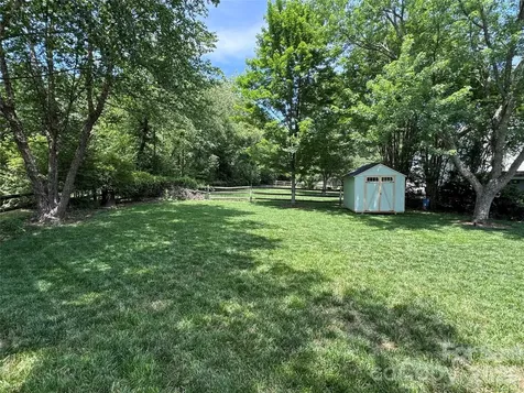 3930 Huntmeadow Drive Charlotte NC 28269