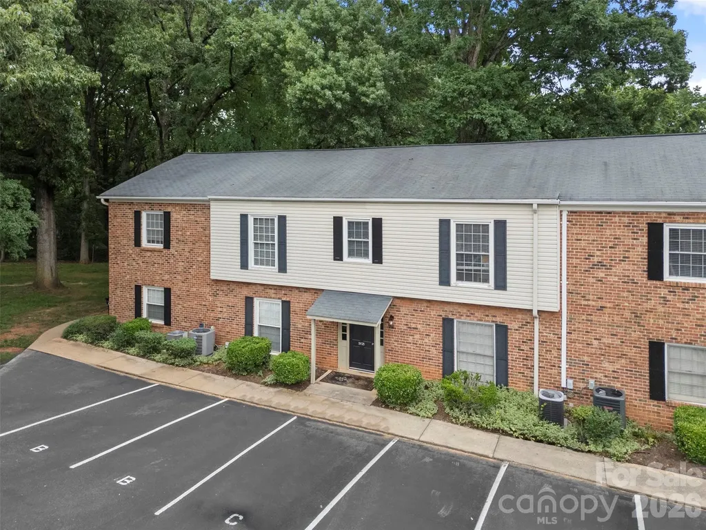 5925 Quail Hollow Road Charlotte NC 28210