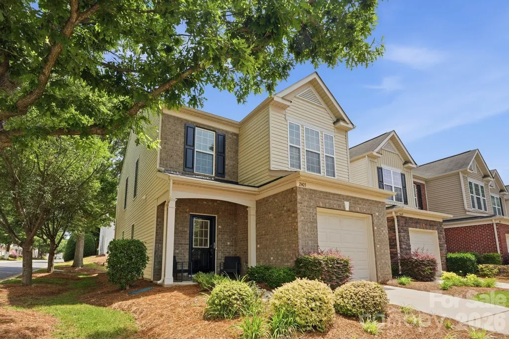 2403 Diplomat Lane Charlotte NC 28210