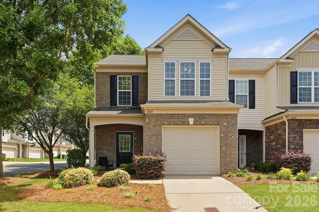2403 Diplomat Lane Charlotte NC 28210