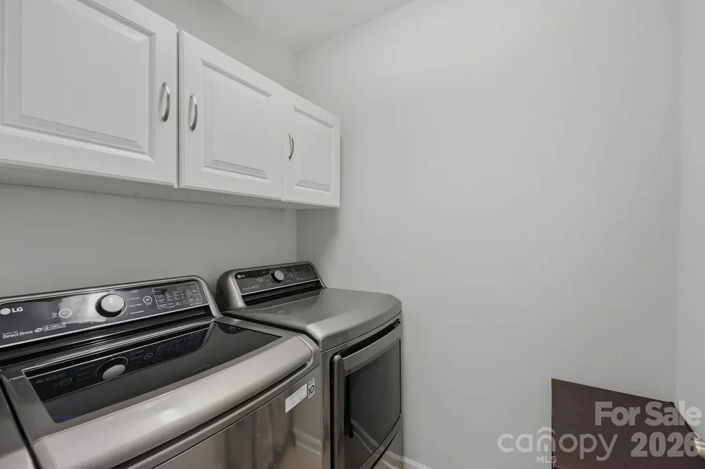 2403 Diplomat Lane Charlotte NC 28210