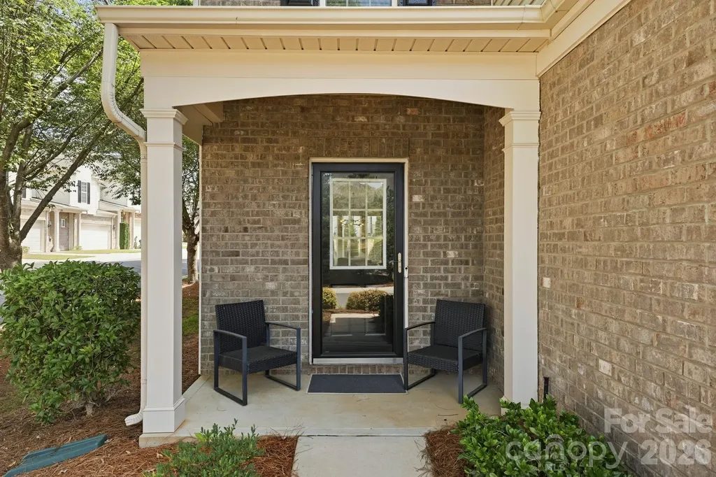 2403 Diplomat Lane Charlotte NC 28210