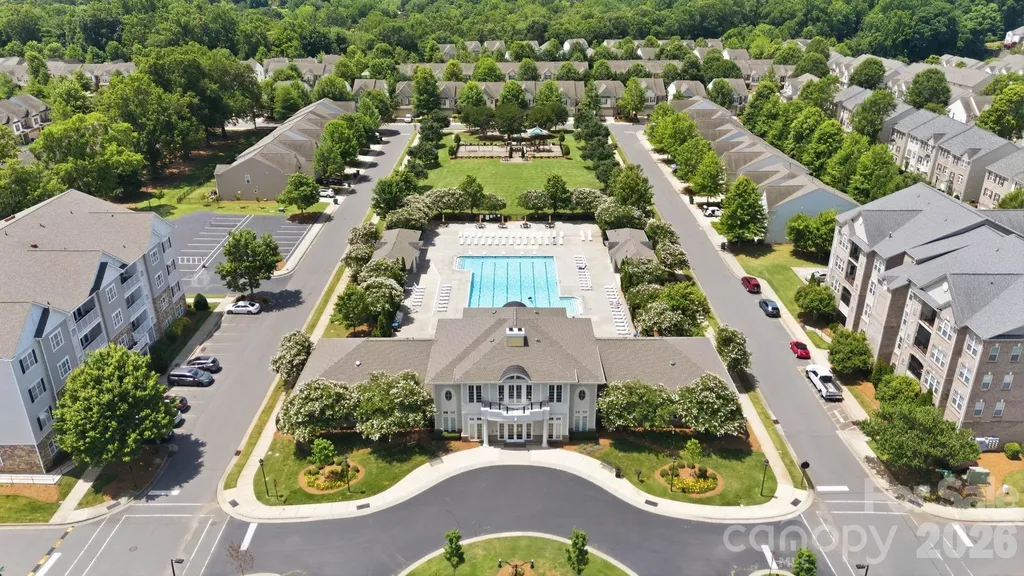 2403 Diplomat Lane Charlotte NC 28210