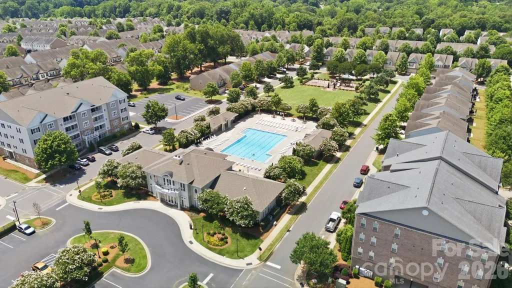 2403 Diplomat Lane Charlotte NC 28210