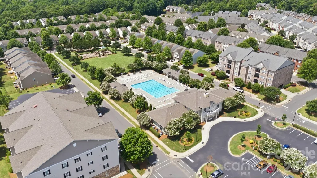 2403 Diplomat Lane Charlotte NC 28210