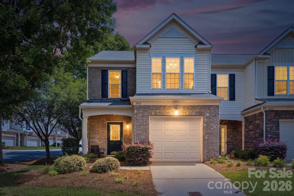 2403 Diplomat Lane Charlotte NC 28210