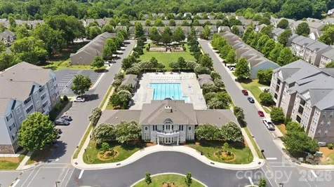2403 Diplomat Lane Charlotte NC 28210