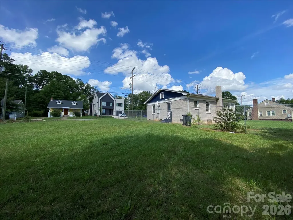 805 Norris Avenue Charlotte NC 28206