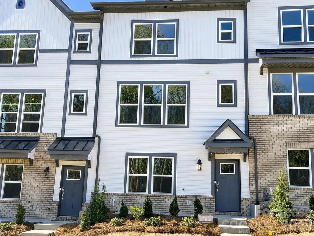 2332 Donnely Hills Lane Charlotte NC 28262
