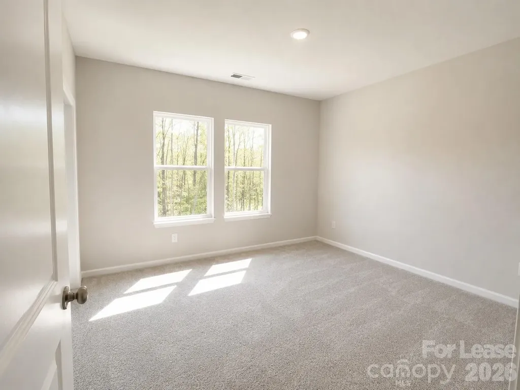 2332 Donnely Hills Lane Charlotte NC 28262
