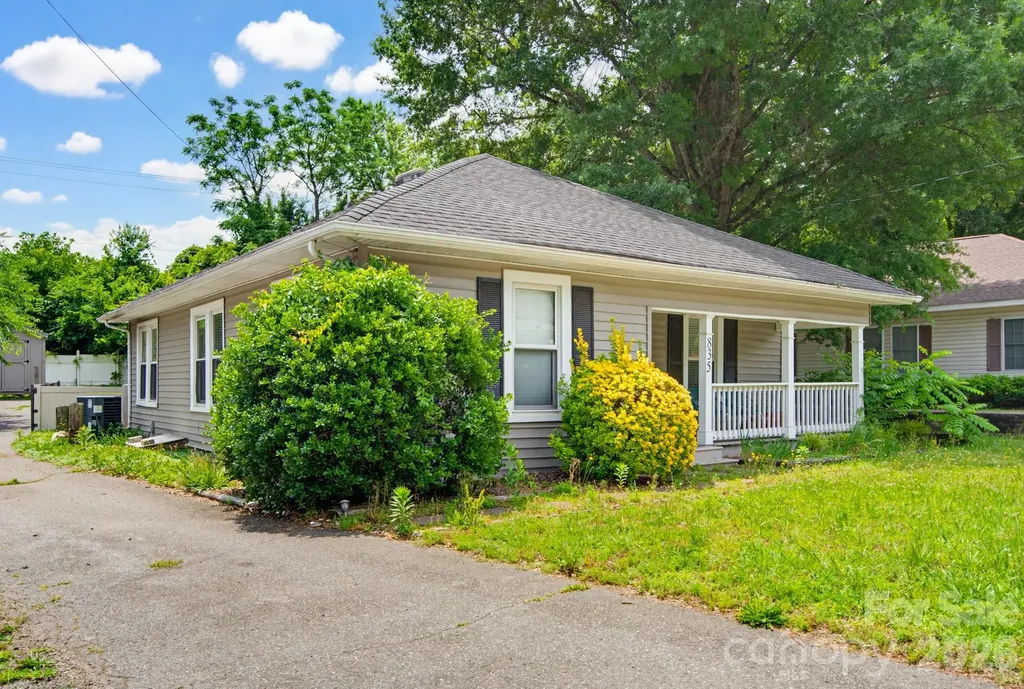 835 Old Charlotte Road SW Concord NC 28027