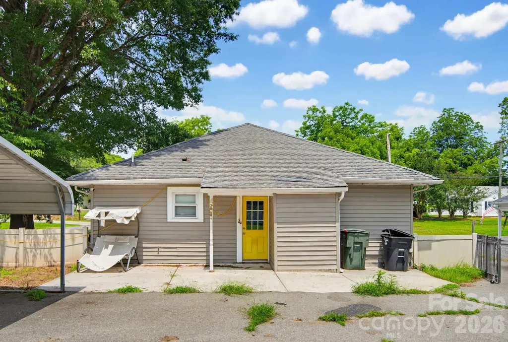 835 Old Charlotte Road SW Concord NC 28027