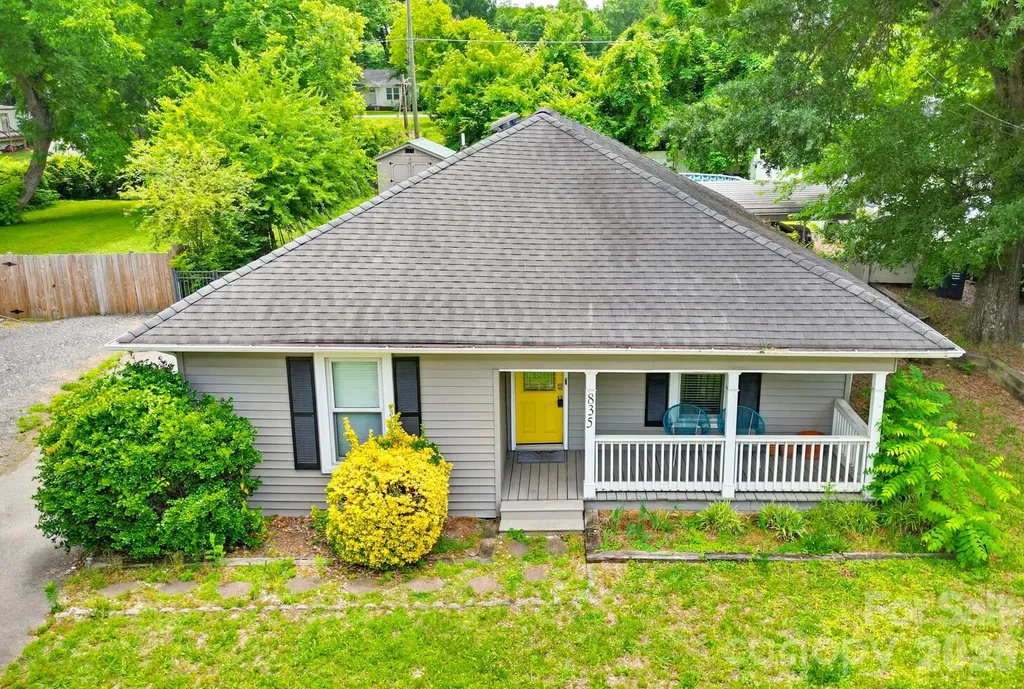 835 Old Charlotte Road SW Concord NC 28027