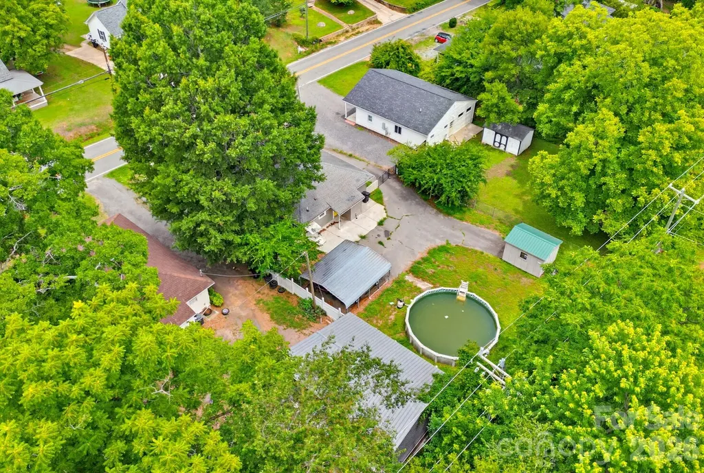 835 Old Charlotte Road SW Concord NC 28027