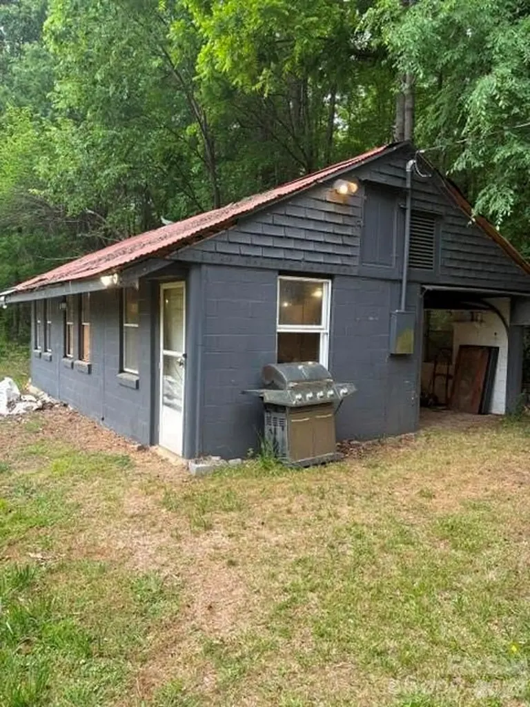 1740 Hollywood Drive Salisbury NC 28144