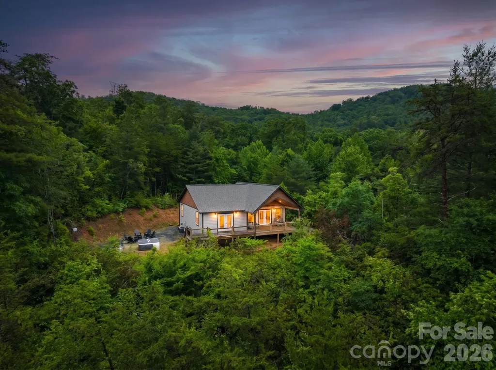 79 Trillium Way Bryson City NC 28713