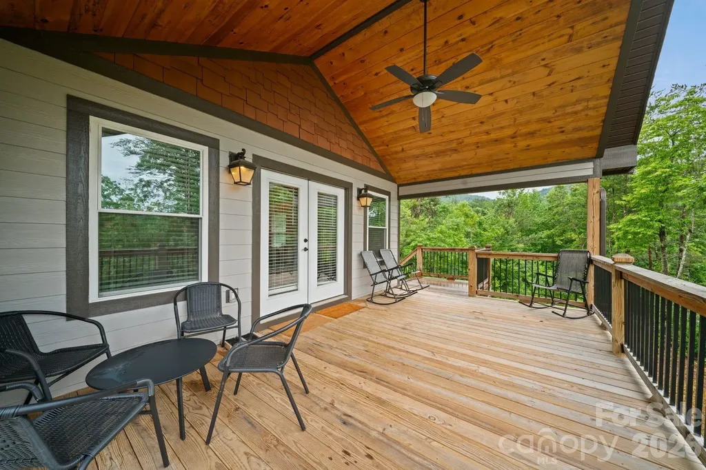 79 Trillium Way Bryson City NC 28713