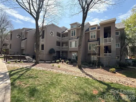 646 Portside Drive Davidson NC 28036
