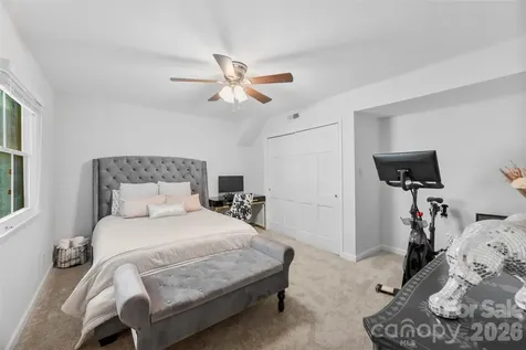 728 Wingrave Drive Charlotte NC 28270