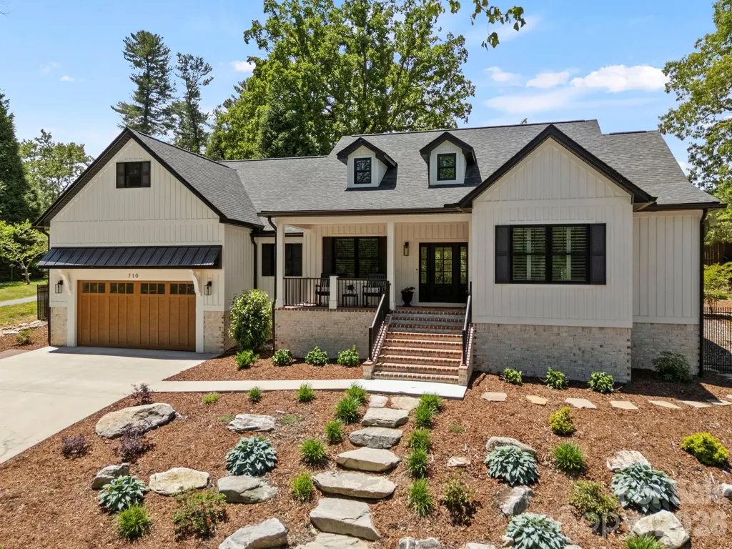 710 Knollwood Drive Hendersonville NC 28791