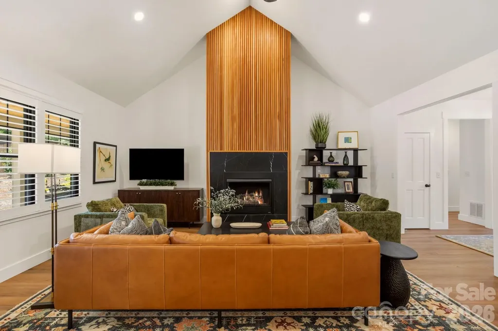 710 Knollwood Drive Hendersonville NC 28791