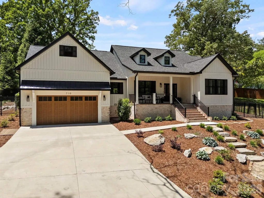 710 Knollwood Drive Hendersonville NC 28791