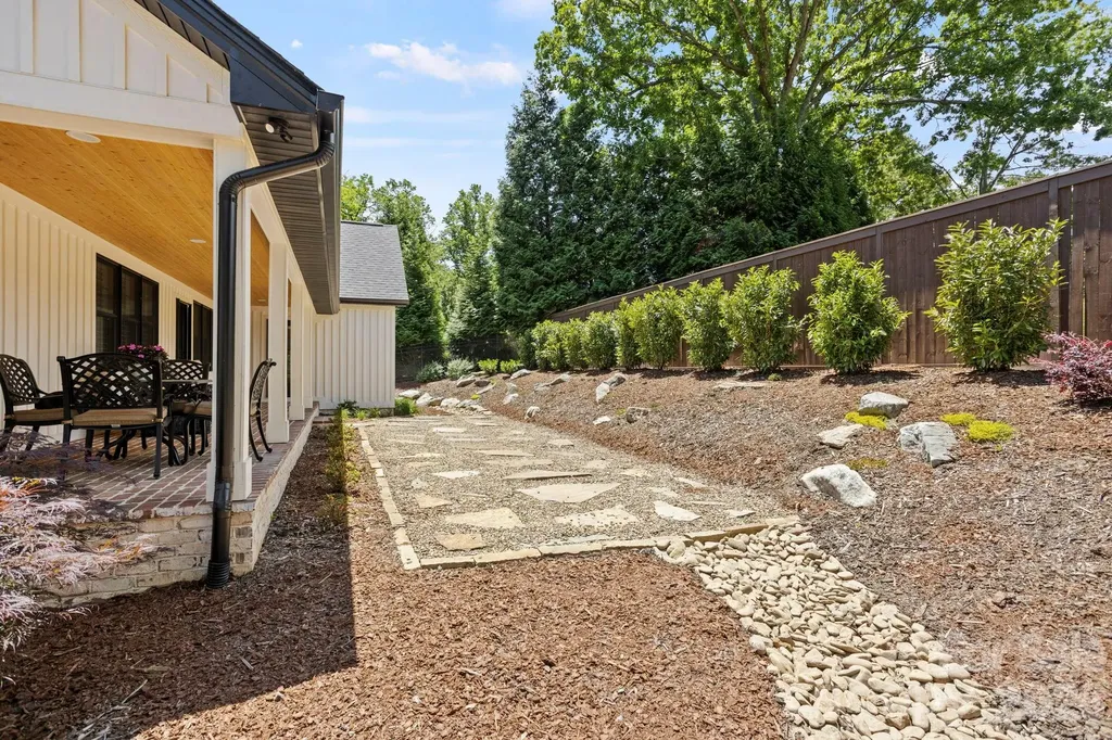 710 Knollwood Drive Hendersonville NC 28791