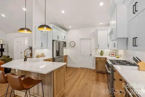 710 Knollwood Drive Hendersonville NC 28791