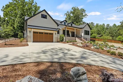 710 Knollwood Drive Hendersonville NC 28791