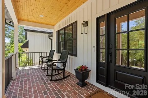 710 Knollwood Drive Hendersonville NC 28791