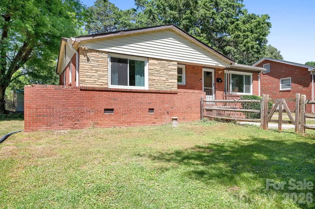 3960 Bristol Drive Charlotte NC 28208