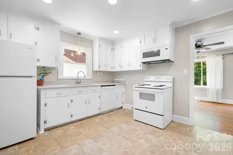 3960 Bristol Drive Charlotte NC 28208