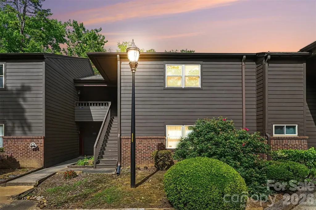 8015 Cedar Glen Drive Charlotte NC 28212