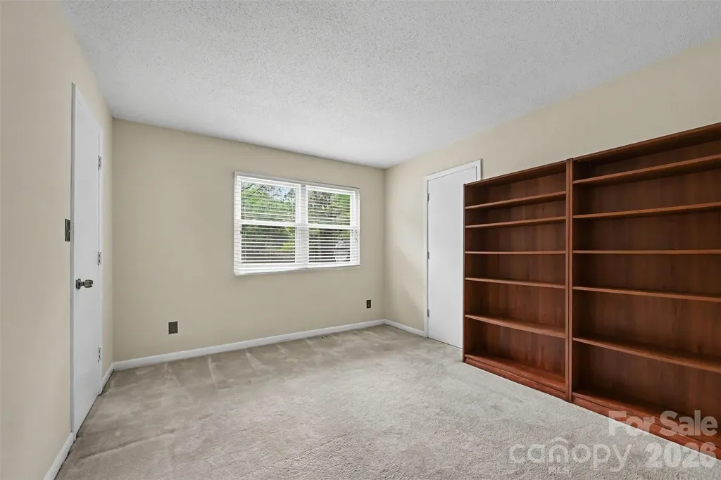 8015 Cedar Glen Drive Charlotte NC 28212