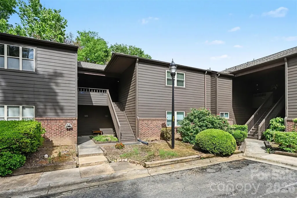 8015 Cedar Glen Drive Charlotte NC 28212