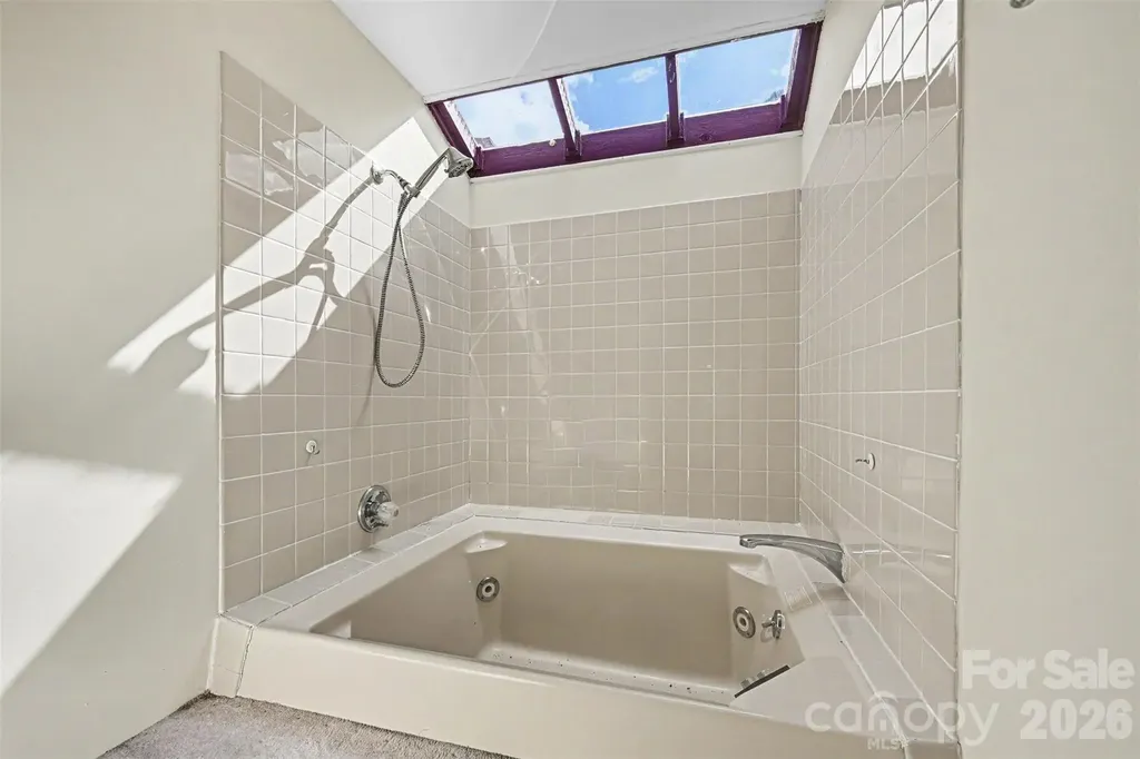 8015 Cedar Glen Drive Charlotte NC 28212