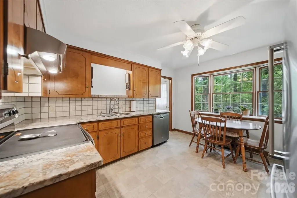 104 Laurelwood Drive Morganton NC 28655