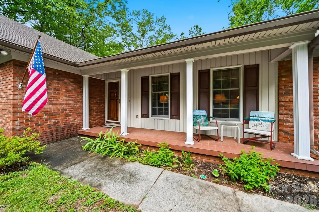 104 Laurelwood Drive Morganton NC 28655