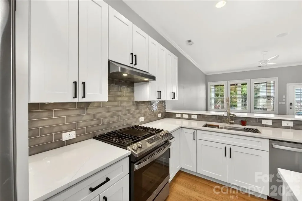 12422 Brenthaven Drive Davidson NC 28036