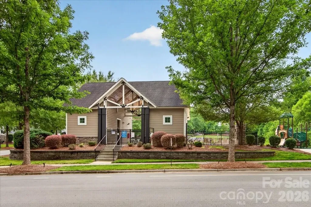 12422 Brenthaven Drive Davidson NC 28036