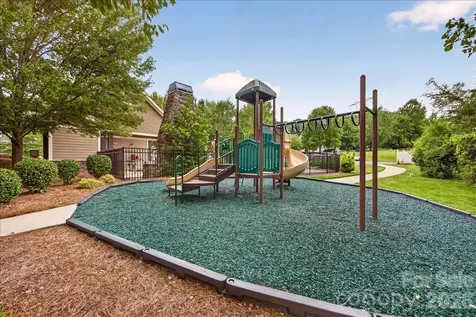 12422 Brenthaven Drive Davidson NC 28036